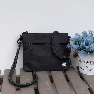 พร้อมส่ง Su252กระเป๋าสะพายรุ่นใหม่คุณภาพดี กระเป๋าผ้าไนลอนผ้าเบาสบายกระเป๋าสะพายข้างท่องเที่ยว สายคล้อง กันน้ำ
