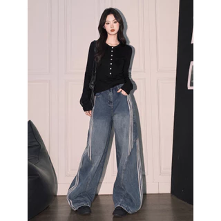 Black Cherry| กางเกงยีนส์ผู้หญิง เอวสูง ขากระบอกใหญ่ ดีเทลแต่งแถบข้าง Y2K Streetwear ทรงหลวม ใส่สบาย