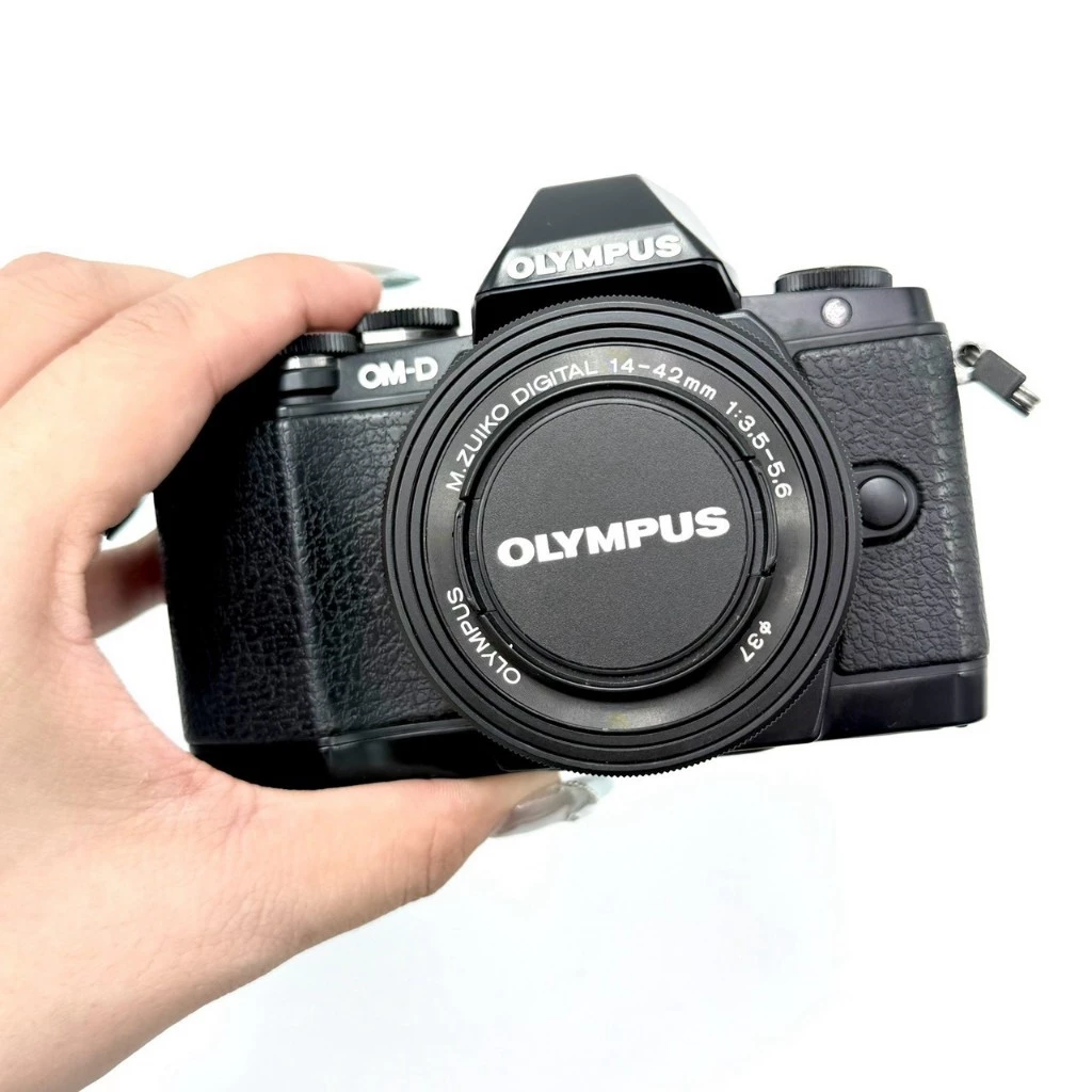 Olympus OM-D E-M10 Mark II เลนส์ 14-42mm thumbnail 3
