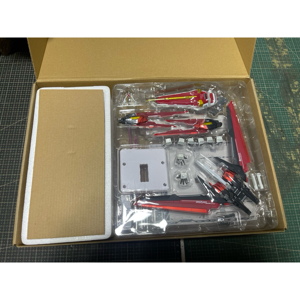 Metal Build Strike Gundam 10th Anniversary [MC]