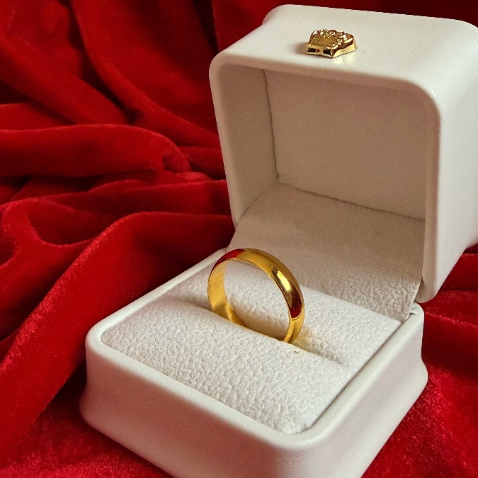 APPLE GOLD SHOP  รหัส RN-18 (ลายเกลี้ยงเงา ทองเคลือบแก้ว ) ทองหนัก 50 สต.