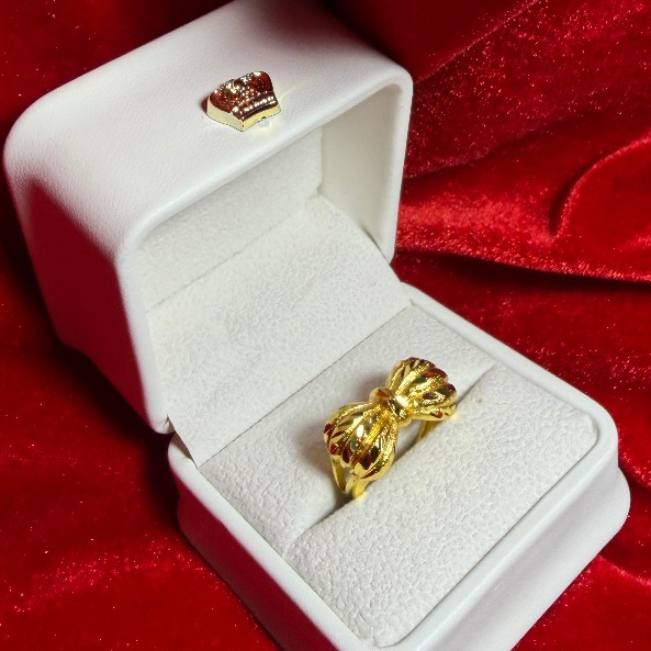 APPLE GOLD SHOP  รหัส RN-24  (แหวนลายโบว์ ทองเคลือบแก้ว ) ทองหนัก 1 บาท