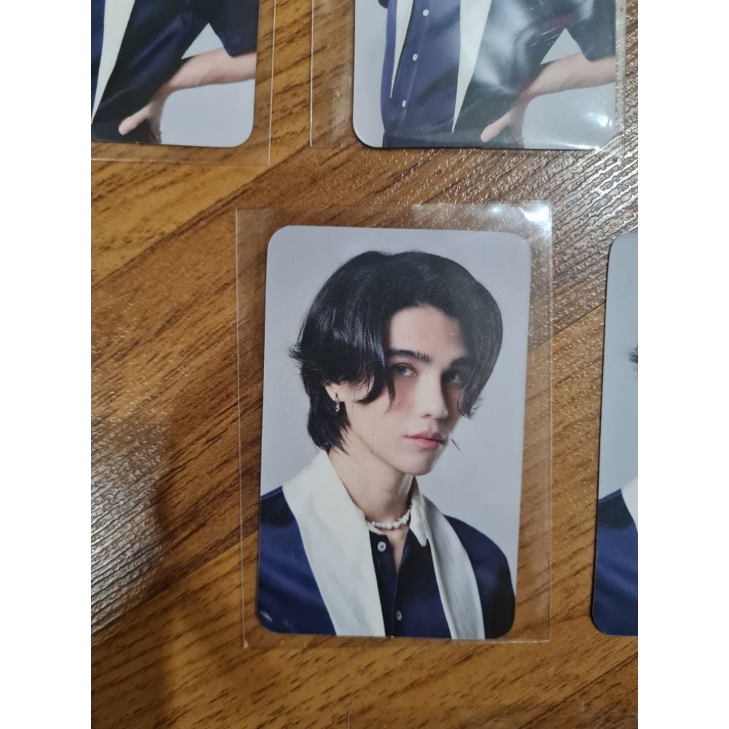 Jeffsatur Photo Card คอนเสิร์ต LIVE ON SATURN ลายที่ 1