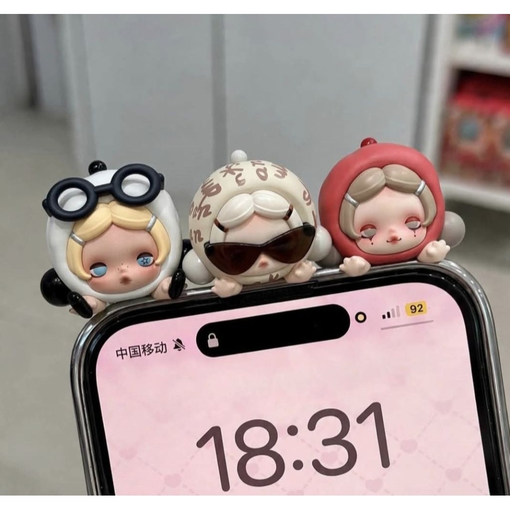 พร้อมส่งด่วนในไทย Pop attach skullpanda ที่ติดมือถือ