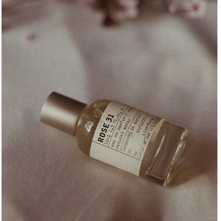 น้ำหอมพกพาขนาด 10ml น้ำหอม EDP แบ่งบรรจุ ขนาดทดลอง กลิ่นไม้หอมละมุน Unisex น้ำหอมยูนิเซ็กซ์