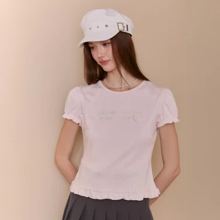 DAILYLOOK.SM --- Champagne top เสื้อยืดแขนตุ๊กตา ดีเทลสกรีนกลิตเตอร์ เพิ่มความน่ารักด้วยงานปักลูกปัดรูปดอกไม้