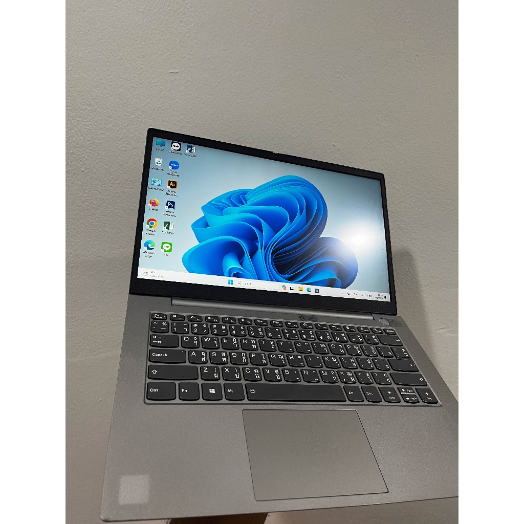 โน๊ตบุ๊ค Lenovo  i5-1135G7 @ 2.40GHz