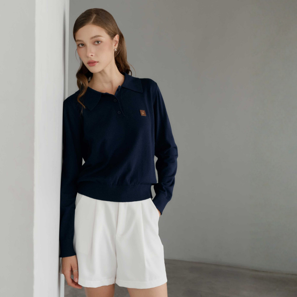 Withit Knitted Polo Longsleeve With W Gold Leather Patch เสื้อโปโลแขนยาวปักโลโก้หนังวิทอิท - TPW08868
