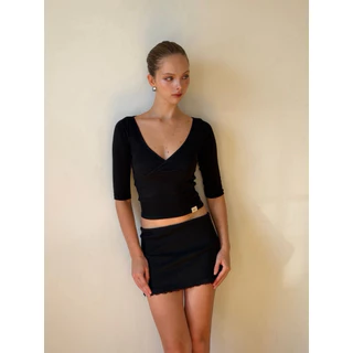 bemyblair__official : two-sided sleeve top
