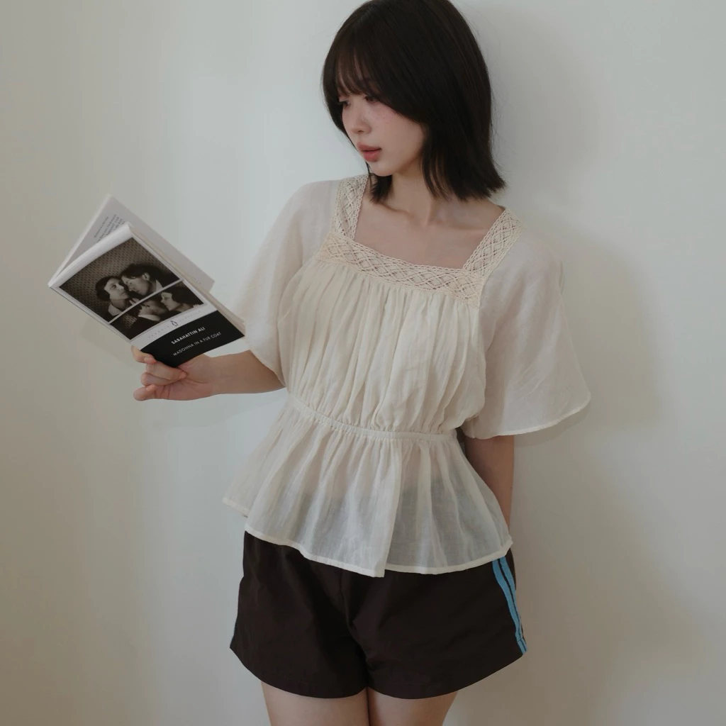 Theremin Katie sister เสื้อแขนผีเสื้อตกแต่งลูกไม้ใส่ยางที่เอว