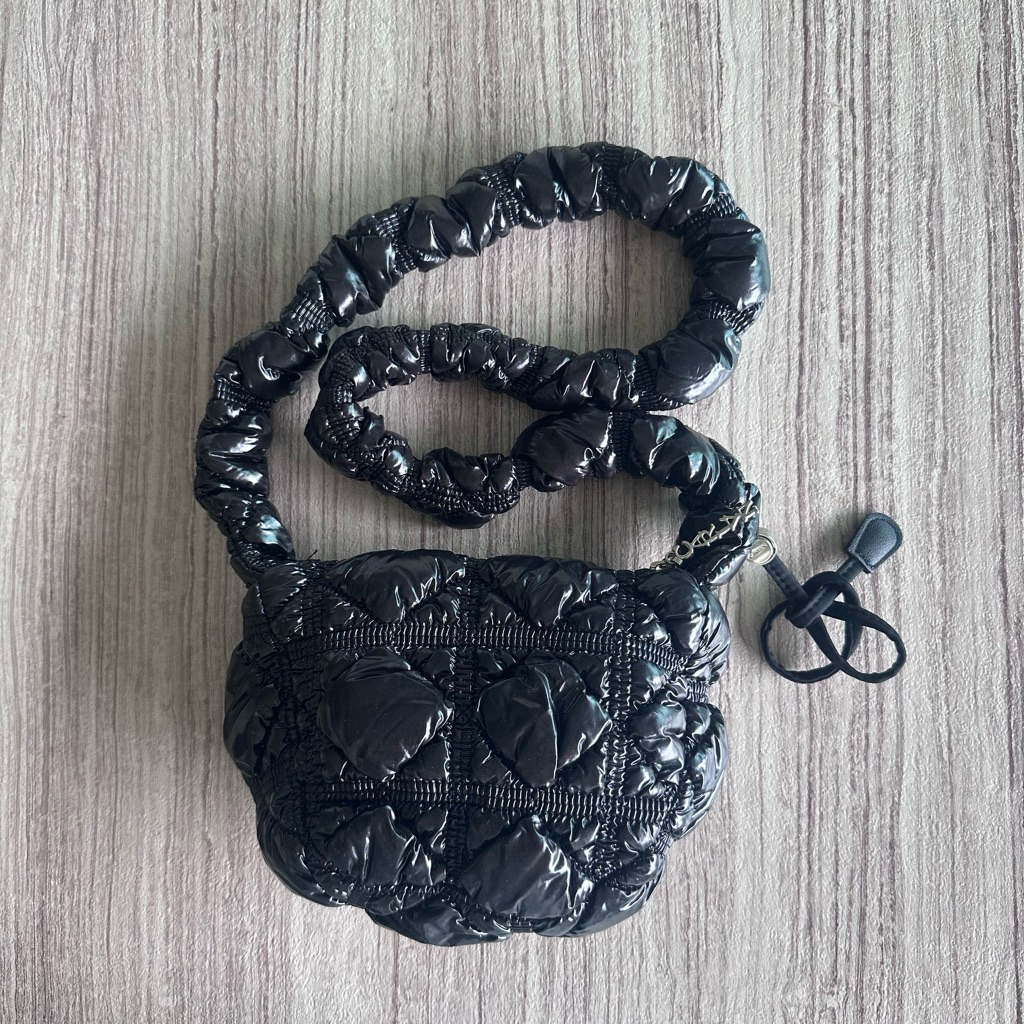Used Carlyn Poing กระเป๋ามือสอง สีดำ