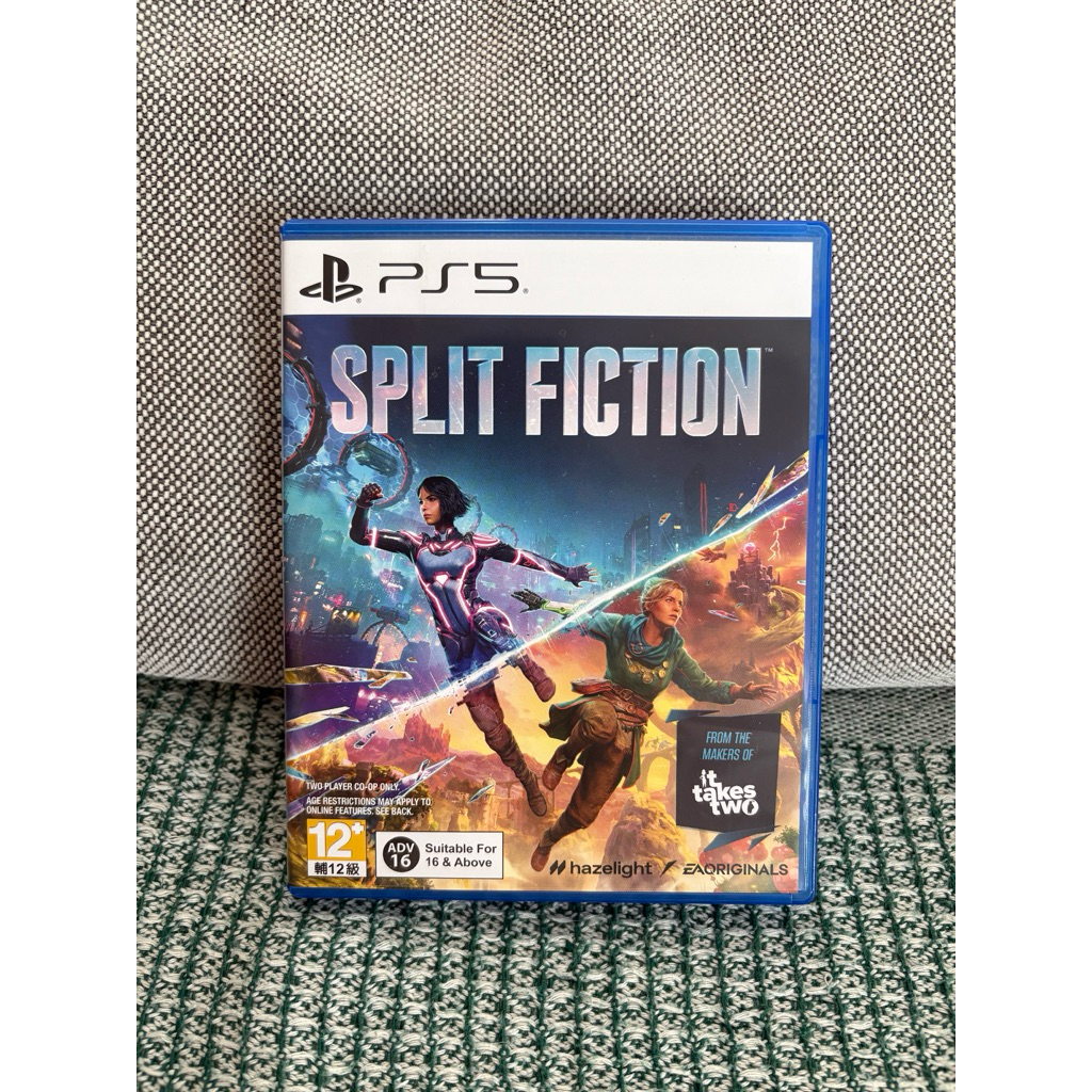 แผ่นเกมส์ PS5: Split Fiction มือสองสภาพดี (Zone 3 Asia)