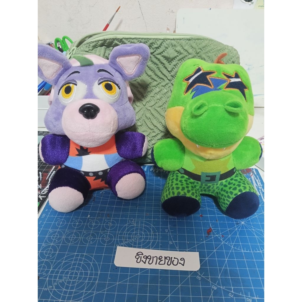 five nights at freddy's Roxy and Monty ตุ๊กตามือ 2