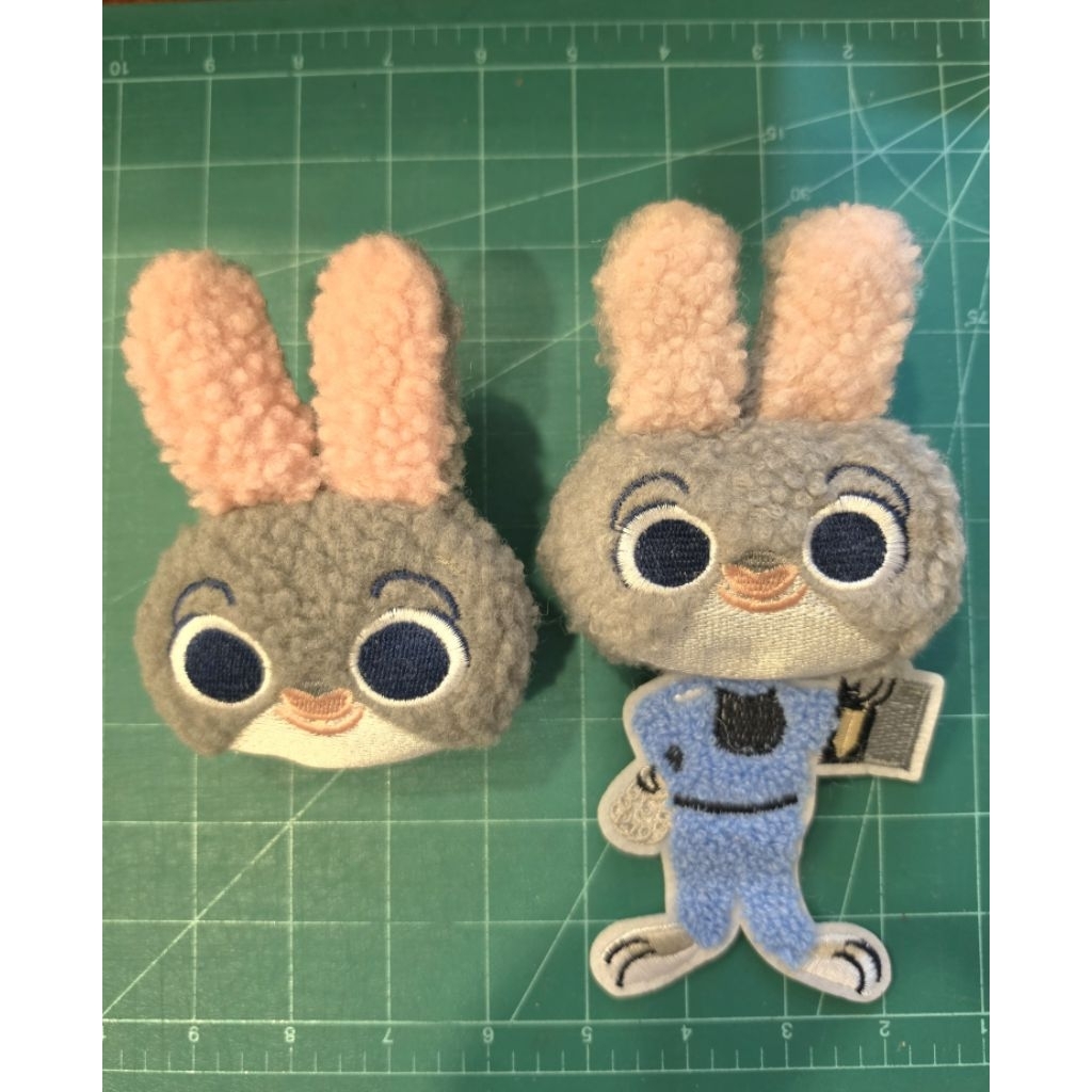[พร้อมส่ง]เข็มกลัดตุ๊กตาจูดี้ กระต่ายซูโทเปีย JUDY HOPPS Zootopia