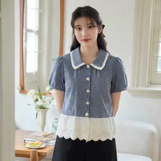 Glucoat | [A317] เสื้อลายสก็อตสีกรม คอปกแต่งฉลุ ชายแต่งระบายเทปฉลุสีครีม แขนสม็อก กระดุมดอกไม้ใช้งานได้จริง