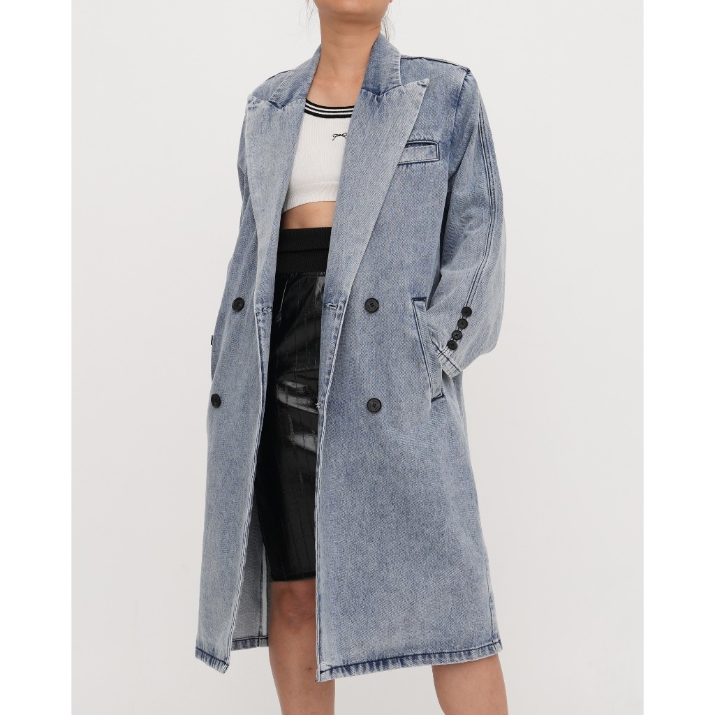 Pania Denim Over coat in Union wash แพนญาเสื้อโค้ทยีนส์สียูเนี่ยนวอช