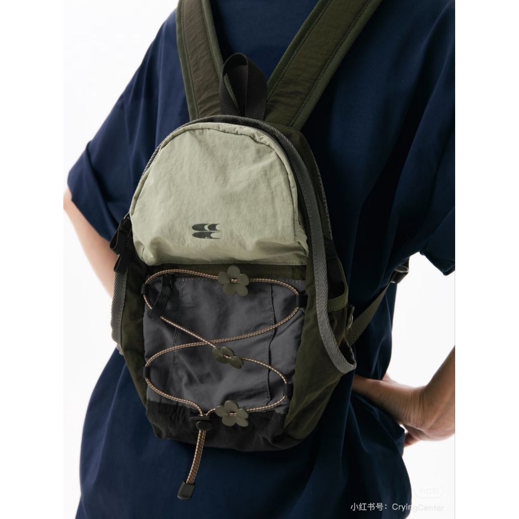 กระเป๋า crying center mini backpack (เตรียมส่ง1-3วัน)