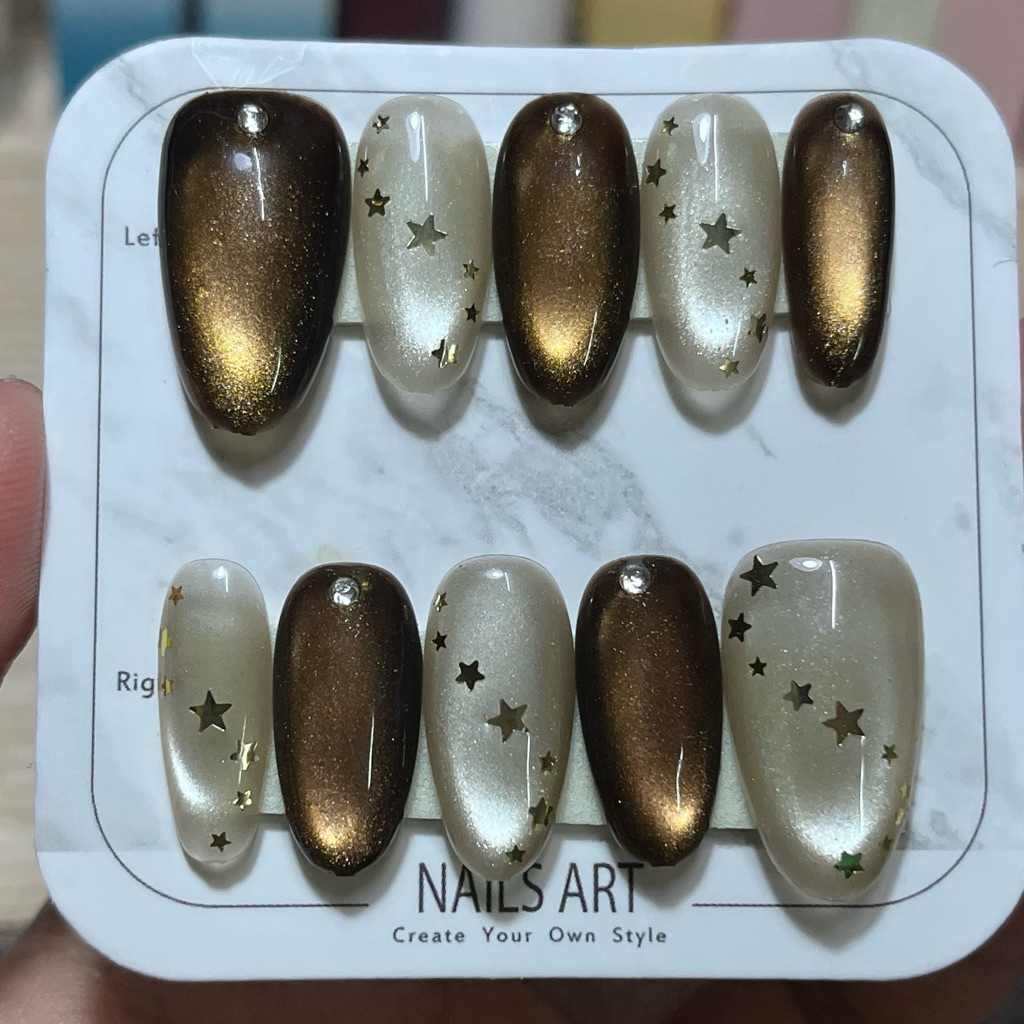 เล็บเจลลายCocoaGalaxy เล่นแสงสวยขับผิวให้มือดูผ่องขึ้น•ทำ1-2วันส่งวันถัดไป•งดเร่ง/เปลี่ยนสี