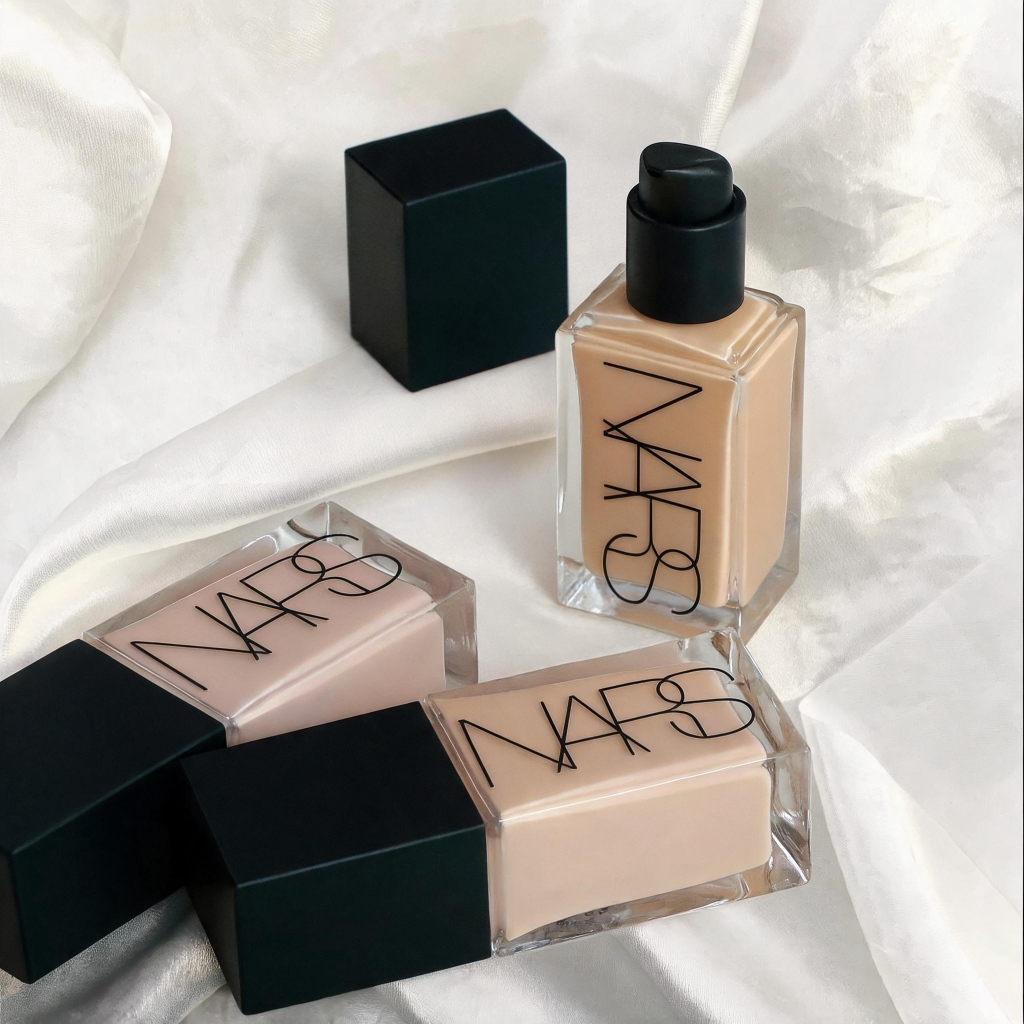 ใหม่เอี่ยม ของเดิม พร้อมส่งNARS Light Reflecting Foundation 30ml #L0 #L1 #L2 รองพื้นบำรุงผิว ให้ผิวเนียนใส