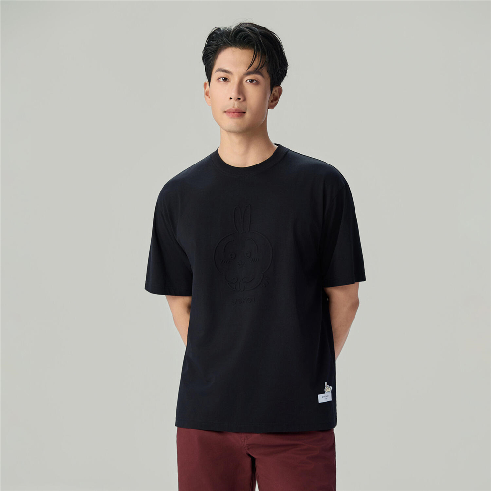 GIORDANO เสื้อยืดผู้ชาย Men's Relax Printed Tee (CHIIKAWA) 01096084