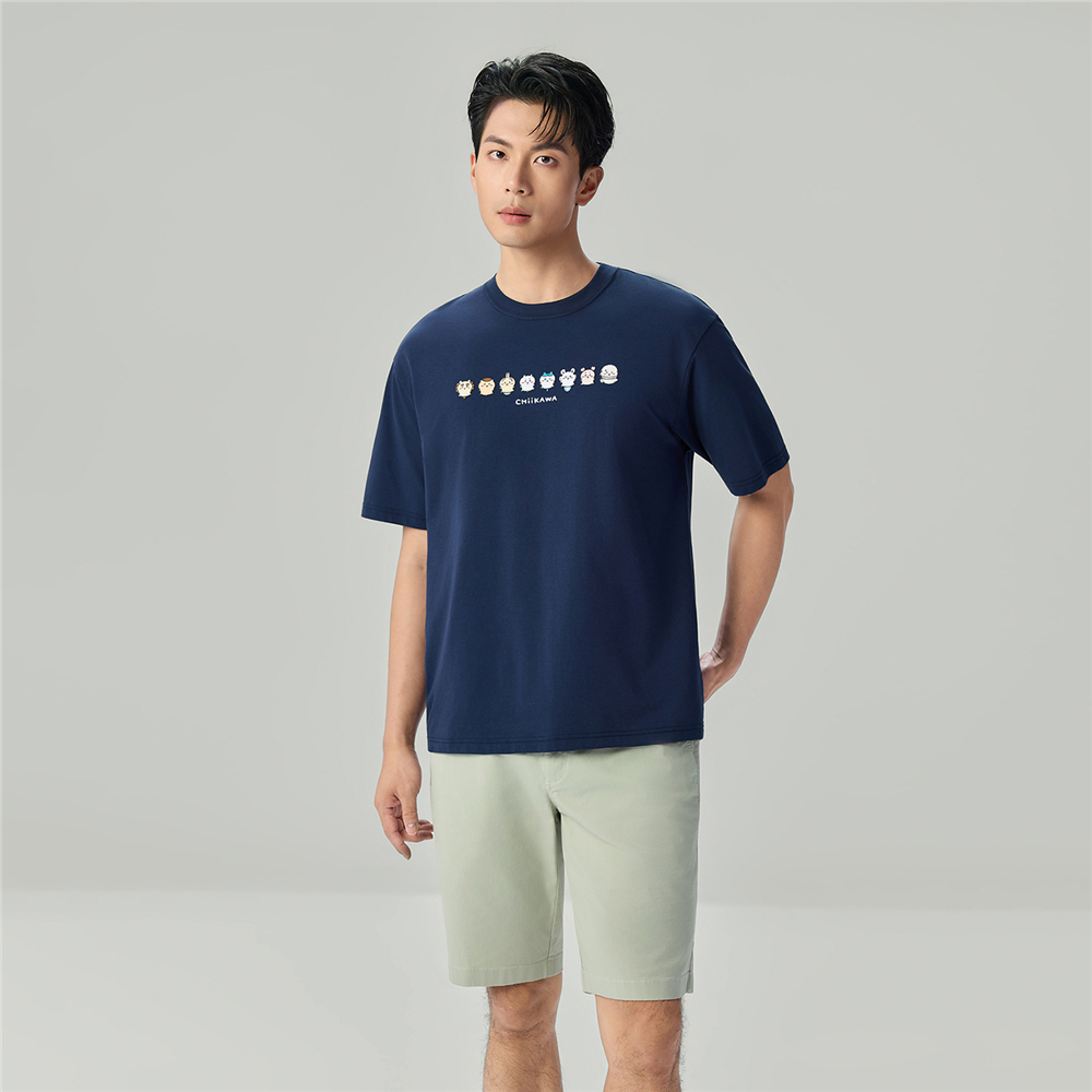 GIORDANO เสื้อยืดผู้ชาย Men's Sorona Printed Tee (CHIIKAWA) 01096087