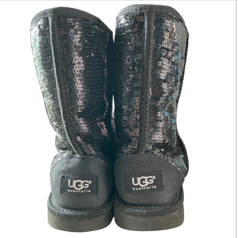 [มือสอง] รองเท้าบูทกันหนาว UGG Australia ปักเลื่อมดำ