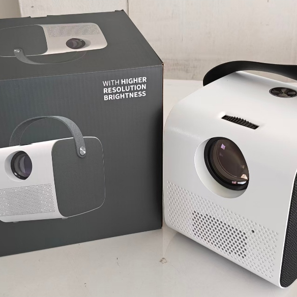 Q3 โปรเจคเตอร์ความละเอียดสูง โปรเจคเตอร์มินิ 1080HD สินค้าใหม่ ล้างสต๊อก ราคาพิเศษ สินค้าส่งในไทย