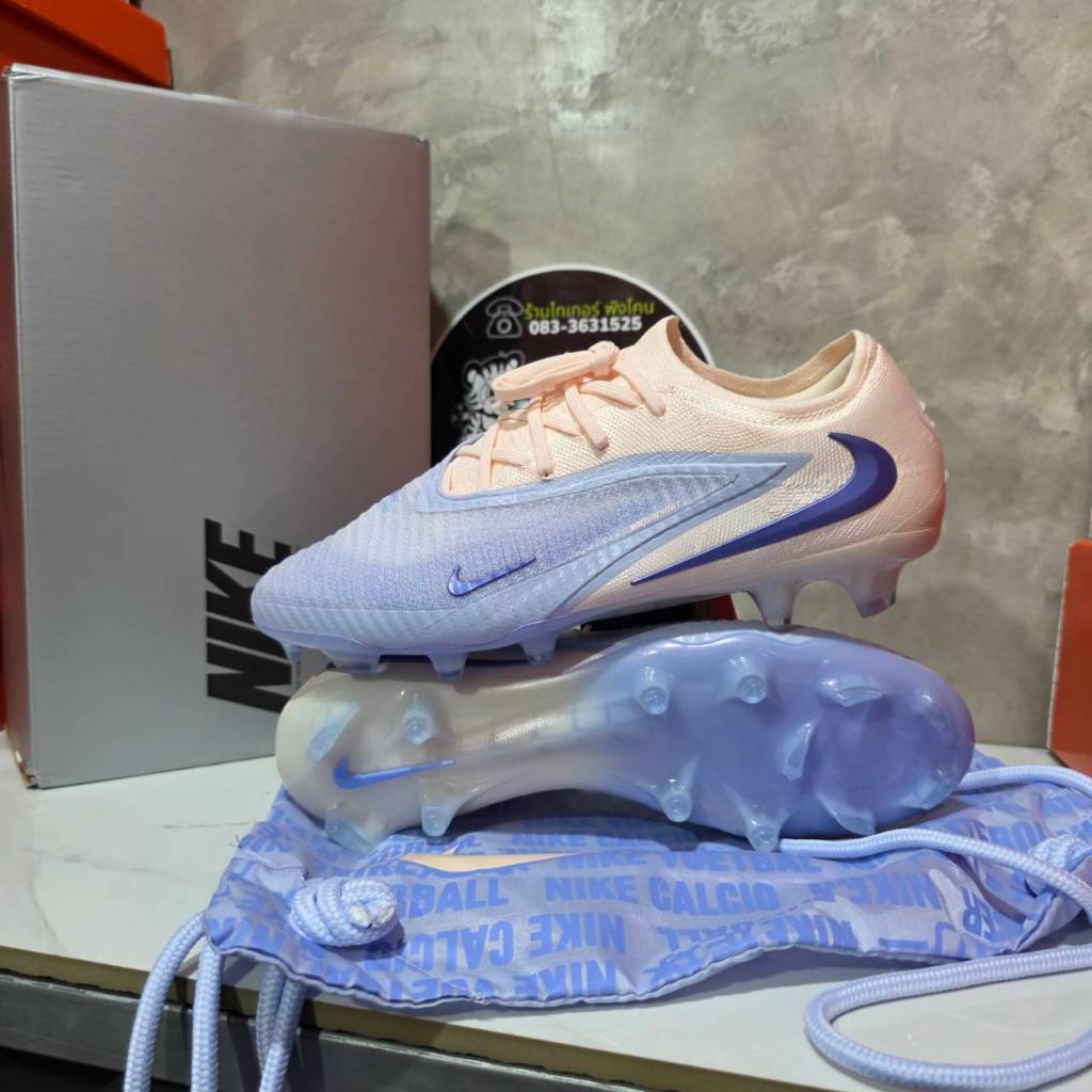 งาน Italy Nike Phantom 6 Low Elite FG LV8 Nike Showtime Pack สเปกตัวท็อป รหัสสินค้า IR2327-008