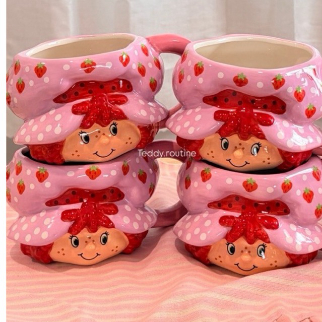 พรี รอ10-14วัน (อ่านรายละเอียดก่อนสั่งซื้อ) Strawberry Shortcake ceramic Mugs vintage ความจุ 550ml ใบใหญ่ งานนำเข้า