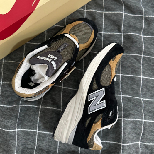 ของแท้ 100%New Balance NB 990 V3 Low cut Black Brown