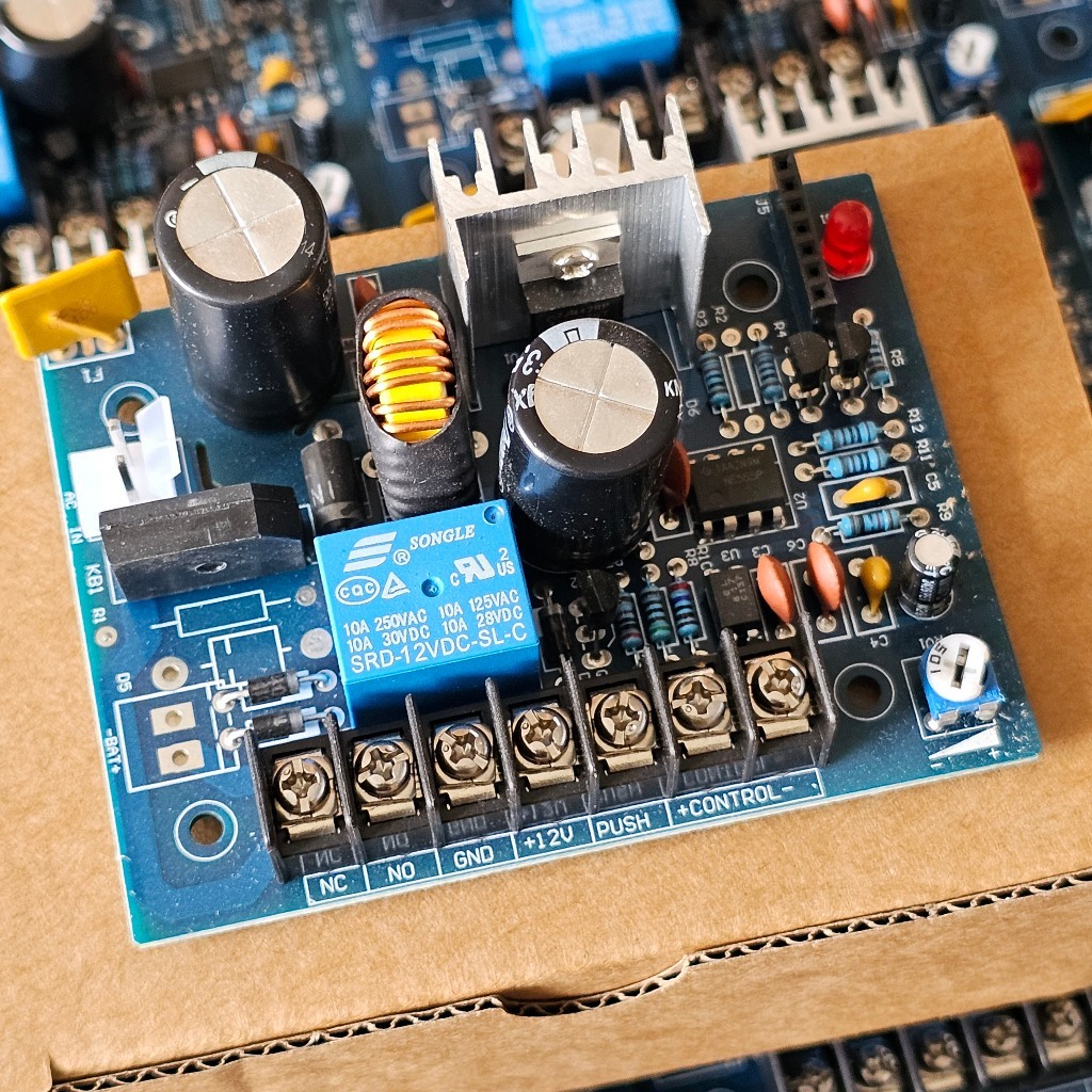 บอร์ดภาคจ่ายไฟ Access Control 12V 5A 50W แผงวงจรควบคุมประตูคีย์การ์ด มีจุดต่อแบตเตอร์รี่