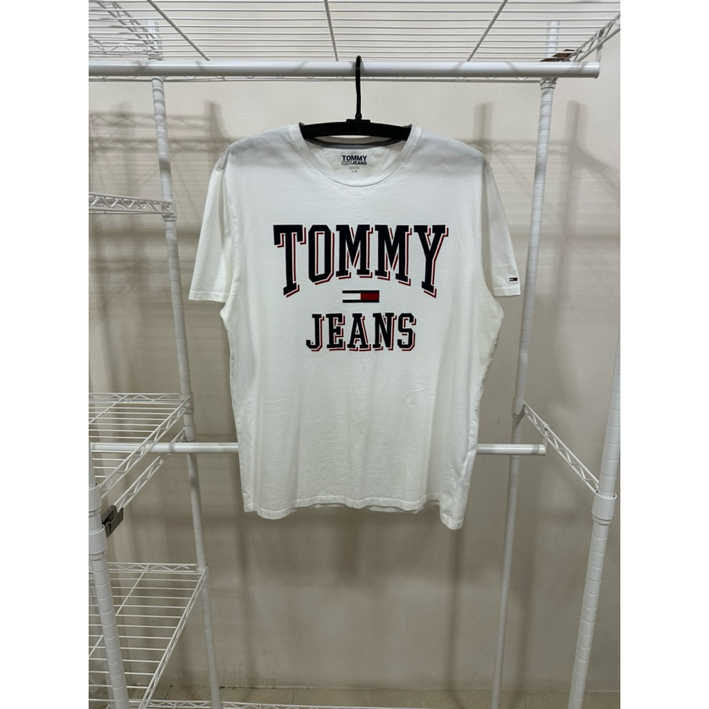 เสื้อยืด TOMMY HILFIGER สีขาว แท้💯 มือสอง