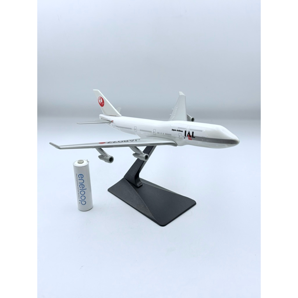โมเดลเครื่องบิน BOEING 747-446 Vintage JA8077 JAL JAPAN AIRLINES Plane SCALE DESK MODEL Airplane