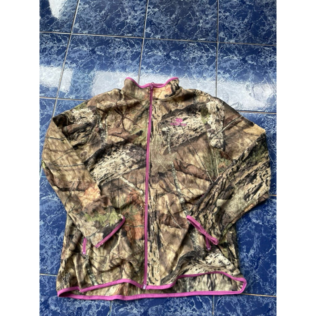 เสื้อป่าไม้ mossy oak