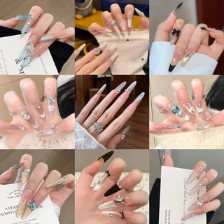 เล็บเจลปลอมสำเร็จรูปทรงยาวพิเศษ ไซส์M เล็บเจลทรงยาวพิเศษสีลูกแก้วติดอะไหล่เพชรสุดหรู