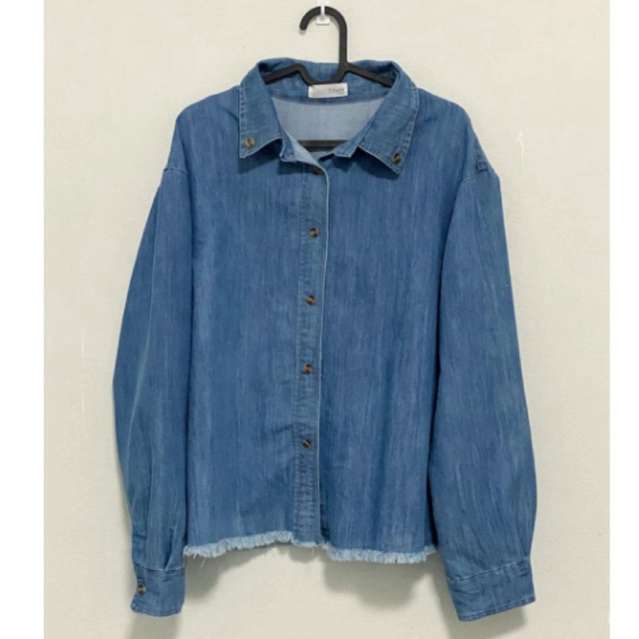 shirt ยีนส์ จากร้าน tshop