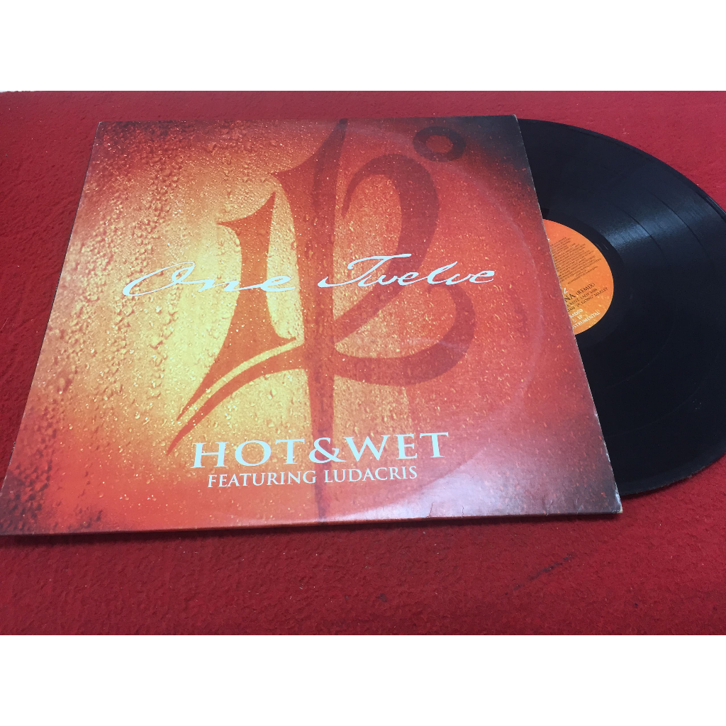 Hot & Wet -  R&B 12 Ludacris ขนาด 12 นิ้ว LP B250