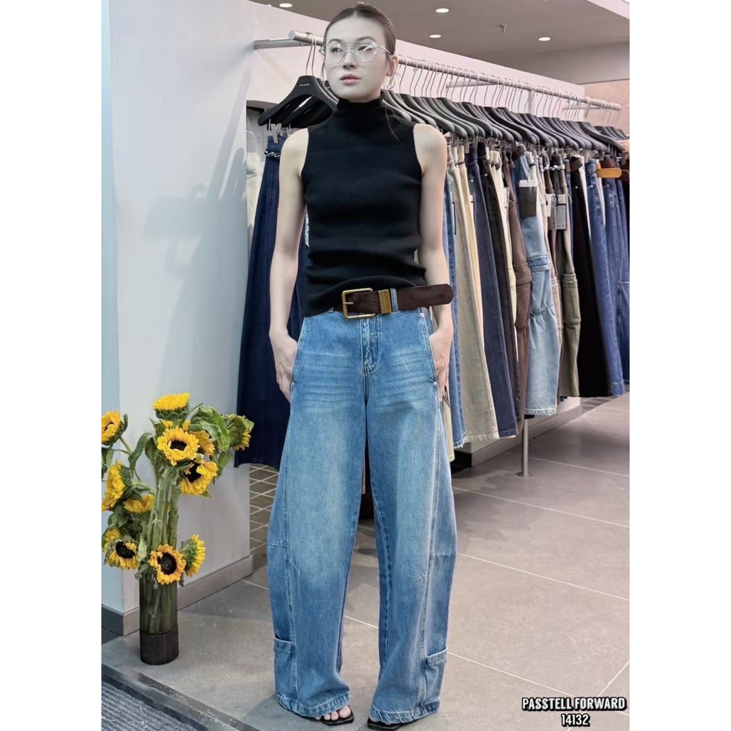 Korea darim denim jeans With brown belt มาใหม่เลยค้า กับกางเกงยีน งานป้ายdarimทรงสวยมากๆ เก็บทรงสุดๆ