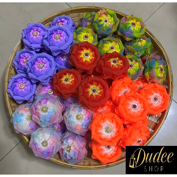 เหรียญโปรยทานดอกเตยแก้ว (สินค้าเป็นงานตัวเปล่าคละสี 1 ชุดมี 20 ชิ้น)
