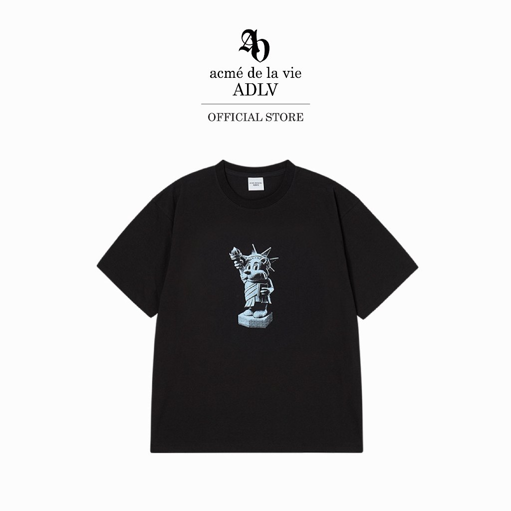 ADLV [acme de la vie] เสื้อยืด Oversize รุ่น Ac Bear Statue Of Liberty Short Sleeve T-Shirt Black (50031SSTSSU_F5BKXX)