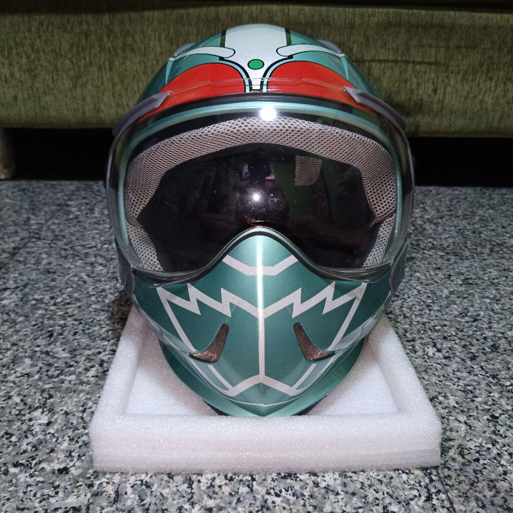 หมวกกันน็อกเต็มใบ H2C MASKED RIDER ลิขสิทธิ์แท้จากญี่ปุ่น (ของใหม่)