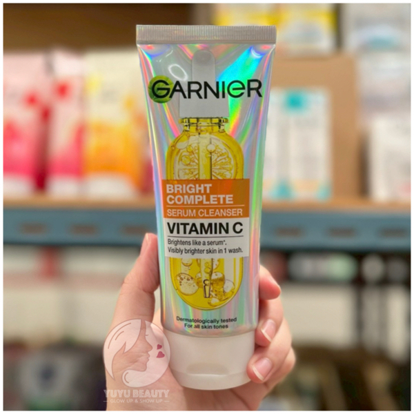 GARNIER Bright Complete Serum Cleanser Vitamin C 100 Ml.