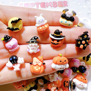ตัวติดรองเท้า🎄🎃 ตัวติดลายคริสต์มาสจิ๋ว ฮาโลวีน (จิ๋วมาก)