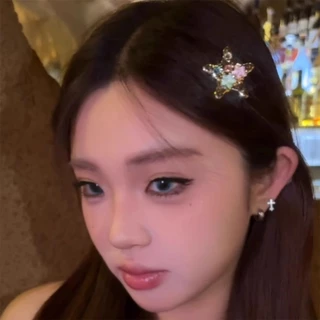 กิ๊บติดผม น่ารัก โบว์โลหะ สไตล์วินเทจ Y2K เพชรสีชมพู มีหลายแบบให้เลือก ส่งไวจากไทย