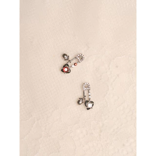 More Than Piercing: MP17 Strawberry Pin *waterproof* (Ms.Berry Collection) (1 pc) จิวหู/ต่างหู