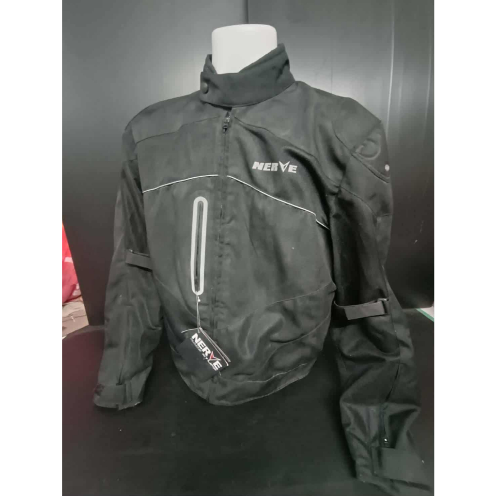 เสื้อการ์ด ยี่ห้อ NERVE รหัสสินค้า M116  Size XL สินค้าเป็นสินค้าตัวโชว์