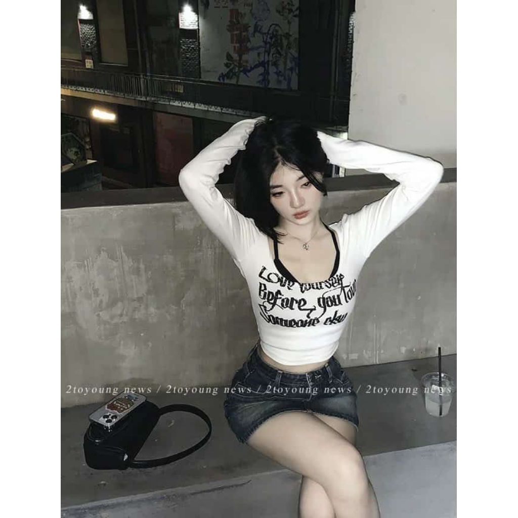 TNP♥️เสื้อพิมพ์ลายสุดเก๋ แขนยาวคล้องคอปรับผูกตามชอบ ผ้านุ่มๆ ยืดหยุ่นได้ดี ใส่ได้ตลอดทุกซีซั่น เก๋ๆท