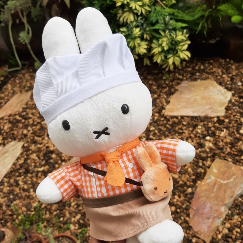 ตุ๊กตา Miffy Chef from Miffy Kitchen Kyoto Japan แท้💯 ป้ายห้อย
