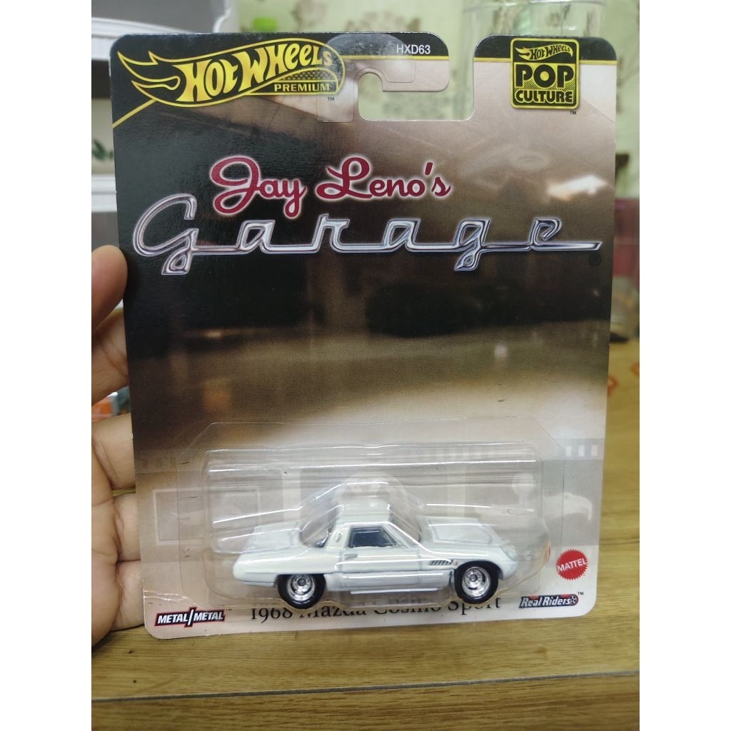 Hot Wheels Premium Pop Culture Jay Leno's Garage รุ่น 1968 Mazda Cosmo Sport. 

