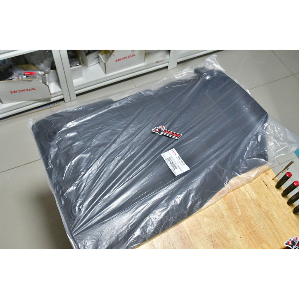 พรมยาง HONDA CIVIC ( FE ) แท้ศูนย์ ( ไม่แยก )
